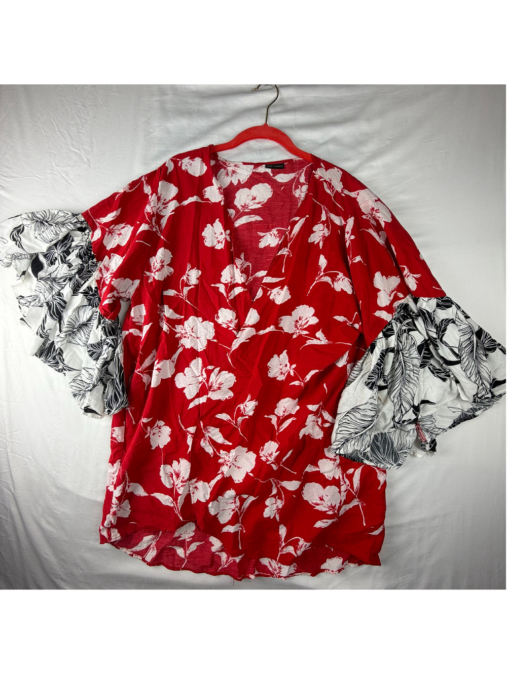Coco + Carmen Open Wrap Top Womens One Size Red Floral Bell Sleeve Swim Coverup